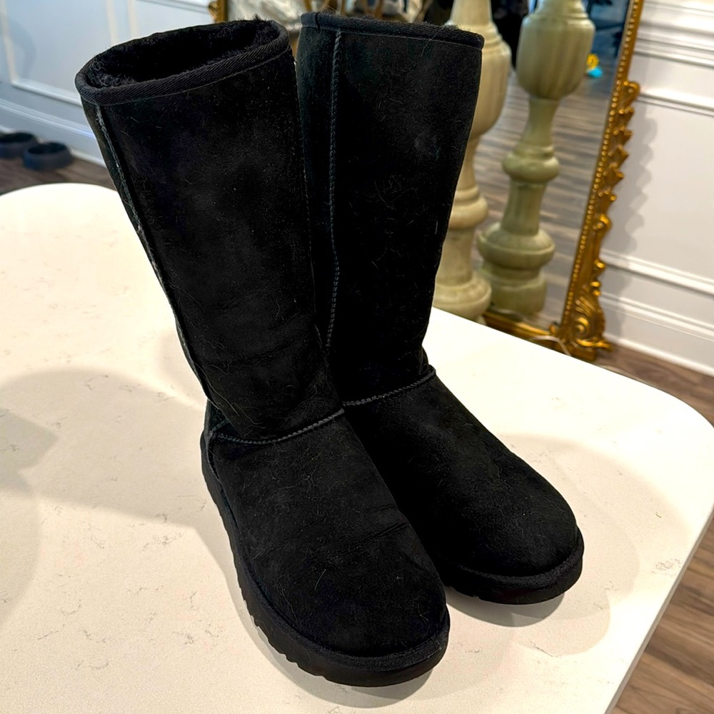 Black Ugg Boots